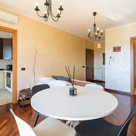 Perugino's Peaceful Sky Terrace Apartment *