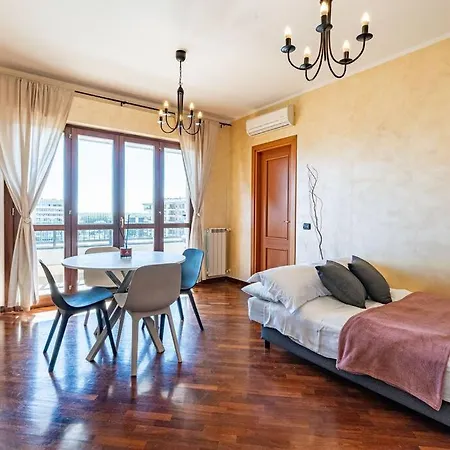 Perugino's Peaceful Sky Terrace Apartment *