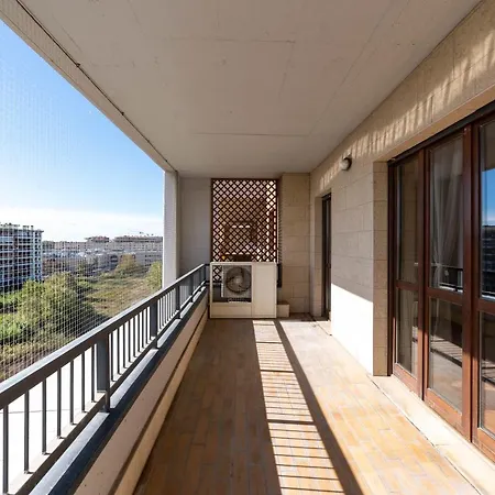 Perugino's Peaceful Sky Terrace Apartment